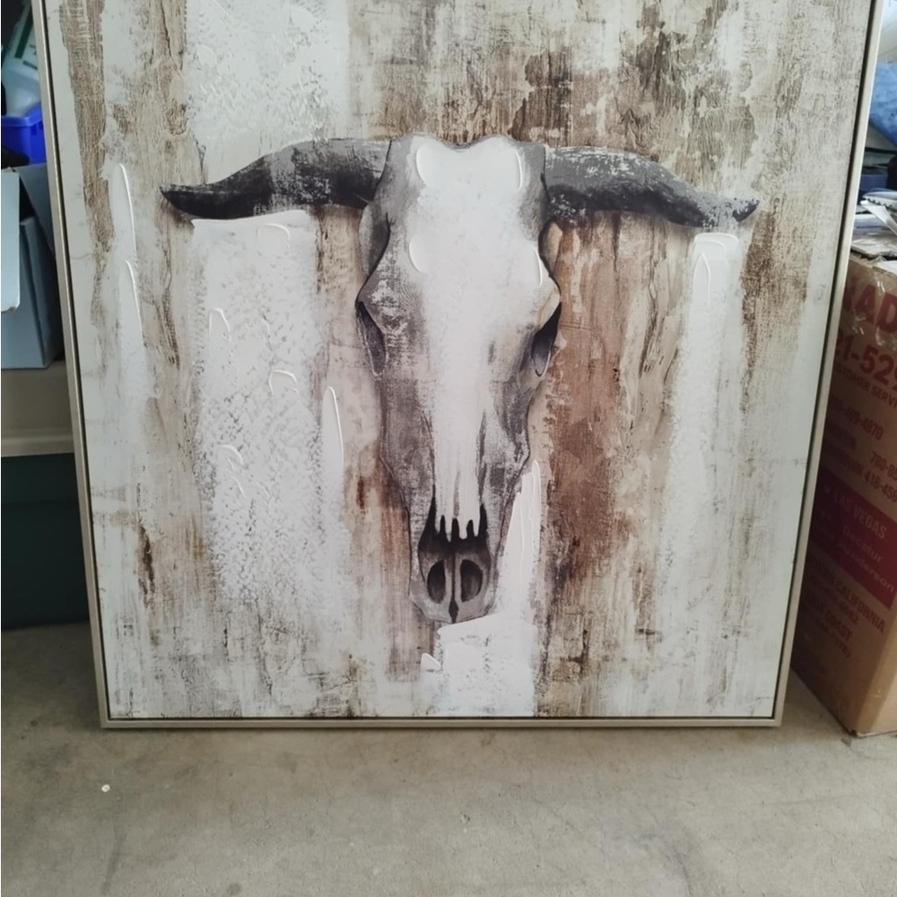 Looking for a new home…modern and beautiful frame for your home.